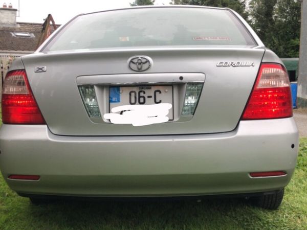 Toyota Corolla Saloon, Petrol, 2006, Silver