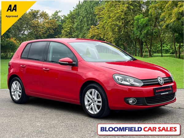 Volkswagen Golf Hatchback, Petrol, 2012, Red