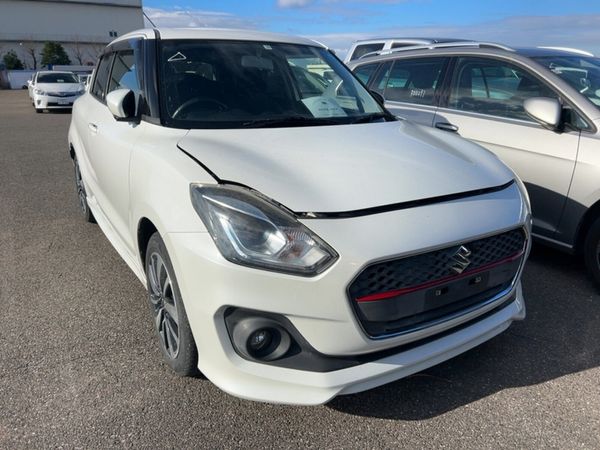 Suzuki Swift Hatchback, Petrol, 2017, White