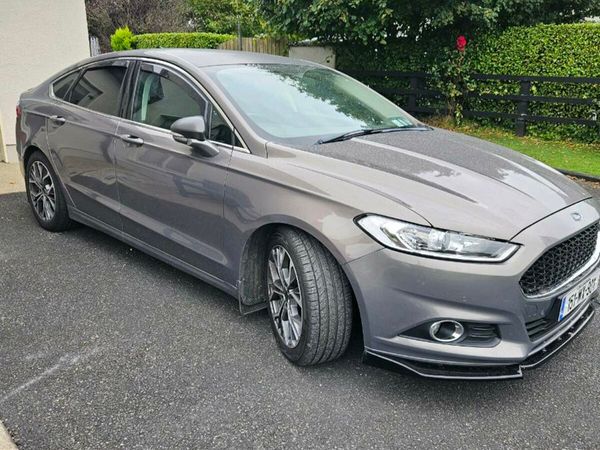 Ford Mondeo Hatchback, Diesel, 2015, Brown