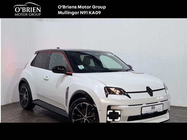 Renault 5 Hatchback, Electric, 2025, White