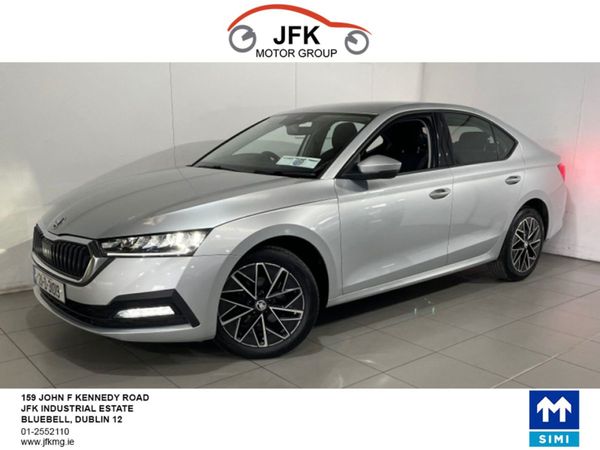 Skoda Octavia Saloon, Diesel, 2021, Grey