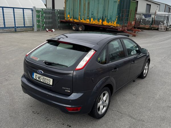 Ford Focus Hatchback, Diesel, 2010, Grey