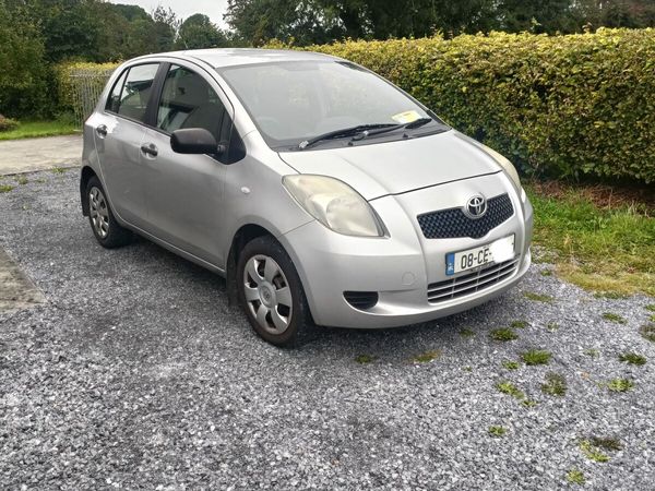 Toyota Yaris Hatchback, Petrol, 2008, Silver