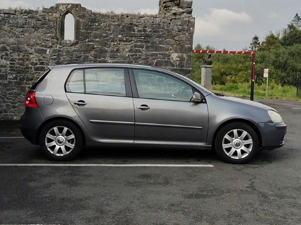 Volkswagen Golf Hatchback, Petrol, 2005, Grey
