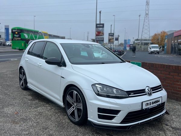 Volkswagen Golf Hatchback, Petrol, 2017, White