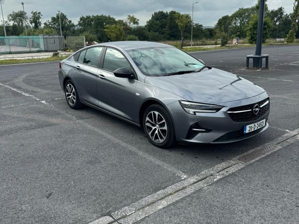Opel Insignia Hatchback, Diesel, 2021, Grey
