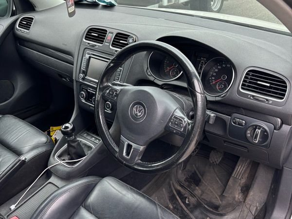 Volkswagen Golf Hatchback, Diesel, 2012, White