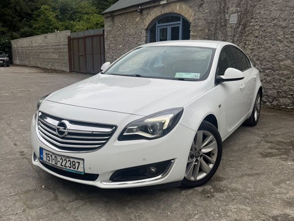 Opel Insignia Hatchback, Diesel, 2015, White