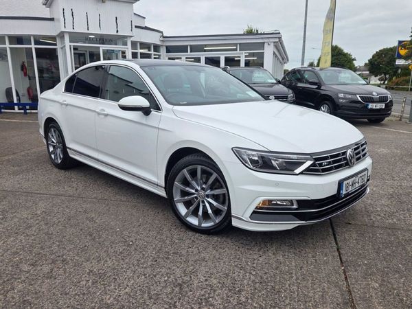 Volkswagen Passat Saloon, Diesel, 2018, White