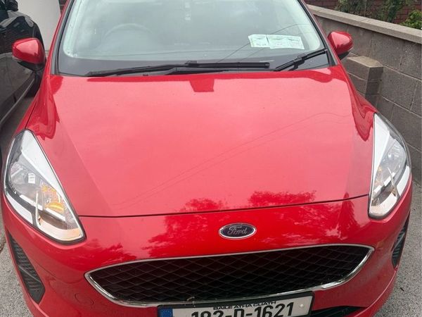 Ford Fiesta Hatchback, Petrol, 2018, Red