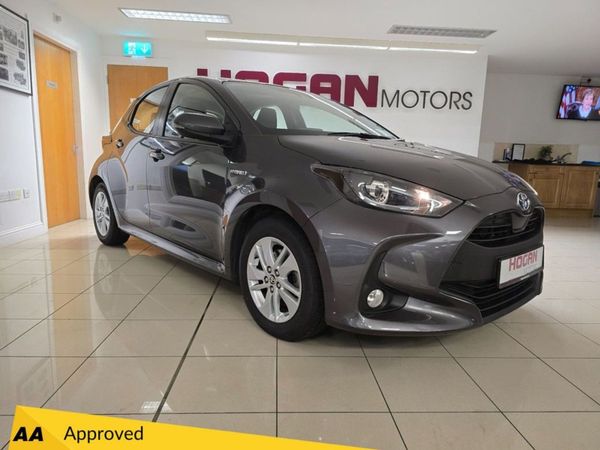 Toyota Yaris Hatchback, Hybrid, 2021, Grey