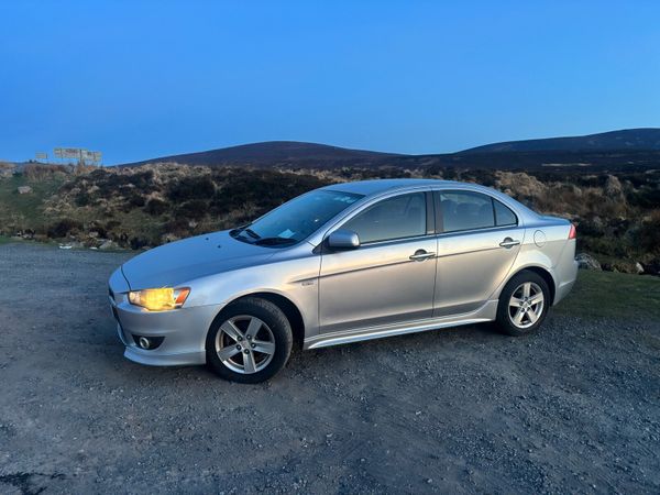 Mitsubishi Lancer Saloon, Petrol, 2011, Silver