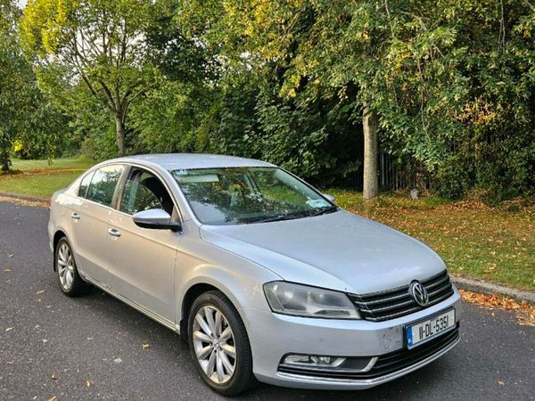 Volkswagen Passat Saloon, Diesel, 2011, Silver