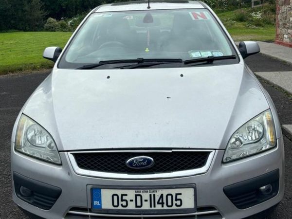 Ford Focus Hatchback, Petrol, 2005, Silver