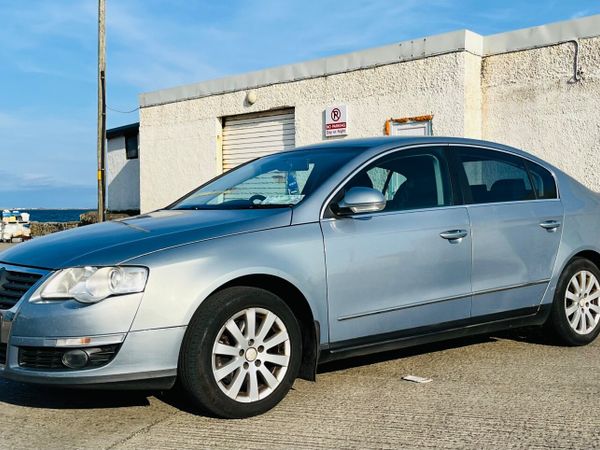 Volkswagen Passat Saloon, Diesel, 2009, Grey