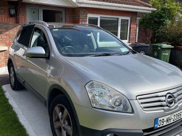 Nissan Qashqai+2 Hatchback, Diesel, 2009, Silver