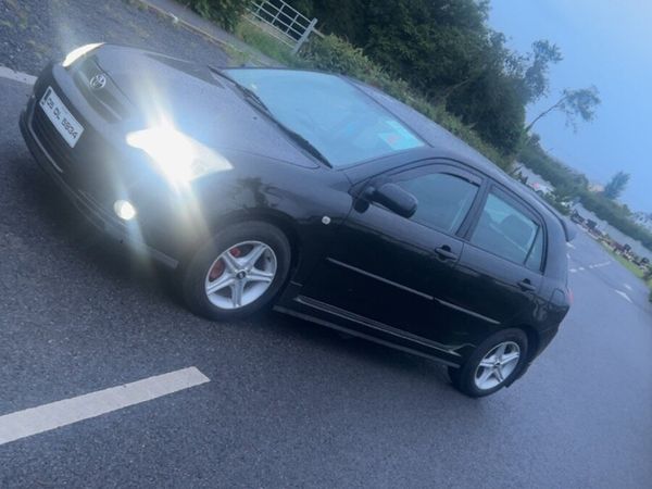 Toyota Corolla Hatchback, Petrol, 2005, Black