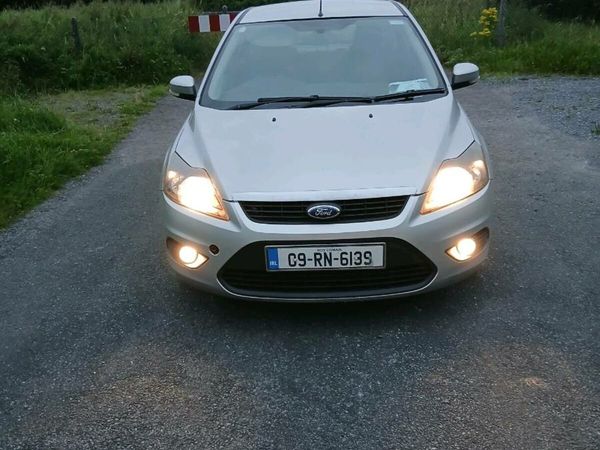 Ford Focus Hatchback, Diesel, 2009, Silver