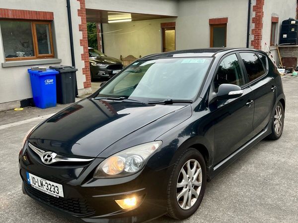 Hyundai i30 Hatchback, Diesel, 2010, Black