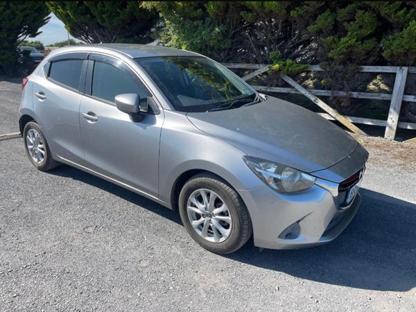 Mazda Demio MPV, Diesel, 2015, Silver