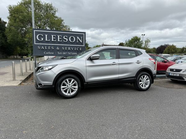 Nissan Qashqai Hatchback, Diesel, 2014, Silver