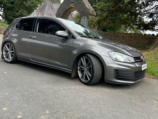 Volkswagen Golf Hatchback, Diesel, 2013, Grey