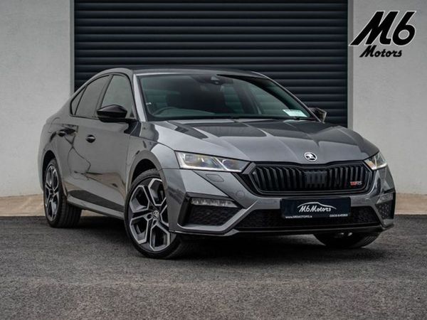 Skoda Octavia Hatchback, Hybrid, 2024, Grey