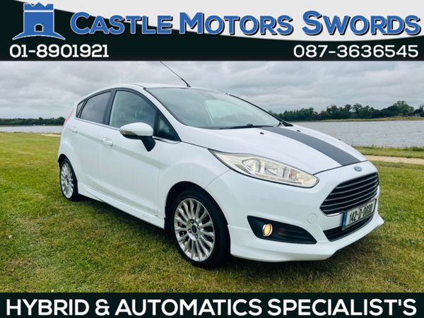 Ford Fiesta Hatchback, Petrol, 2014, White