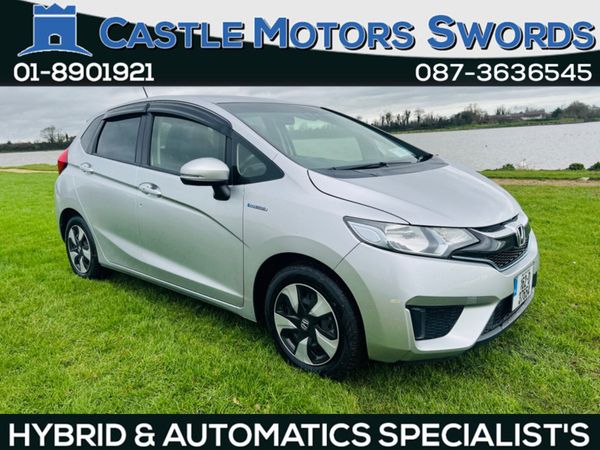 Honda Fit Hatchback, Petrol Hybrid, 2016, Silver