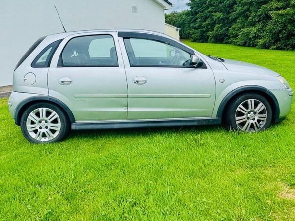 Opel Corsa Hatchback, Petrol, 2006, Silver