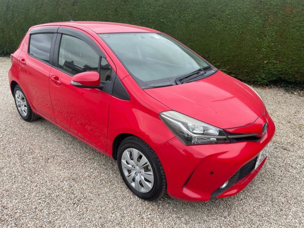 Toyota Vitz Hatchback, Petrol, 2014, Red