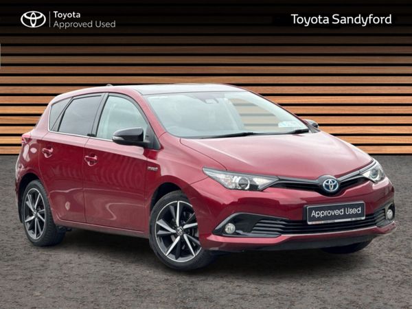 Toyota Auris Hatchback, Petrol Hybrid, 2018, Red