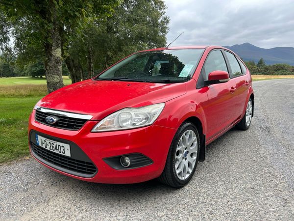 Ford Focus Hatchback, Diesel, 2011, Red