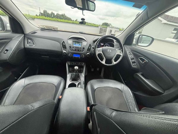 Hyundai ix35 SUV, Diesel, 2014, Silver