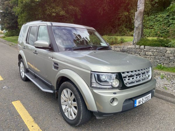Land Rover Discovery SUV, Diesel, 2014, Gold