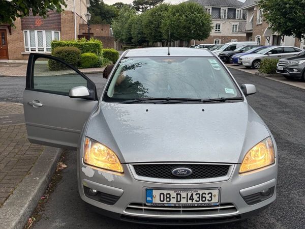 Ford Focus Hatchback, Petrol, 2008, Silver