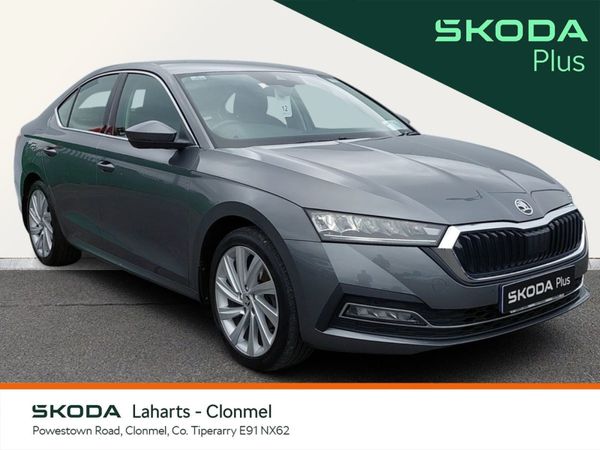 Skoda Octavia Saloon, Diesel, 2022, Grey