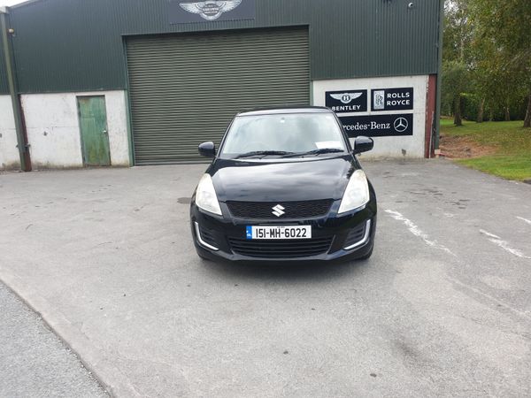 Suzuki Swift Hatchback, Petrol, 2015, Black