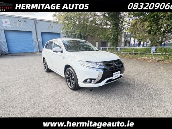 Mitsubishi Outlander SUV, Petrol Plug-in Hybrid, 2016, White