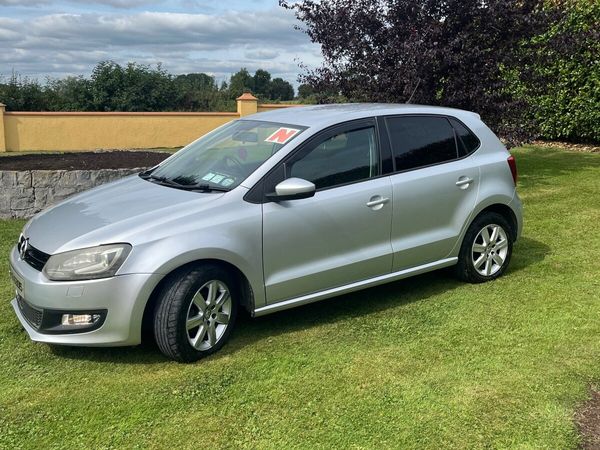 Volkswagen Polo Hatchback, Petrol, 2012, Silver