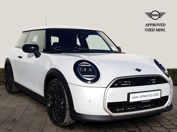 Mini Cooper Hatchback, Petrol, 2024, White