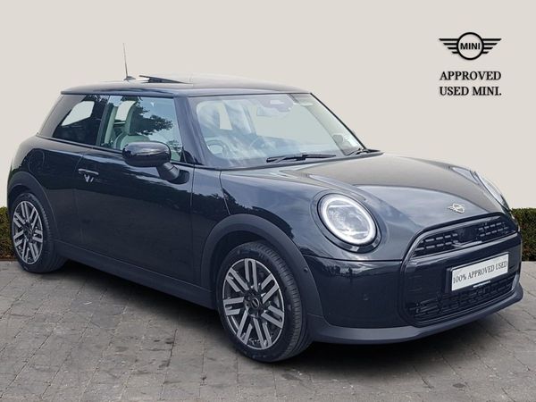Mini Cooper Hatchback, Petrol, 2025, Black