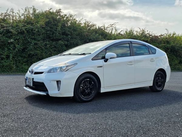 Toyota Prius Hatchback, Petrol Hybrid, 2013, White