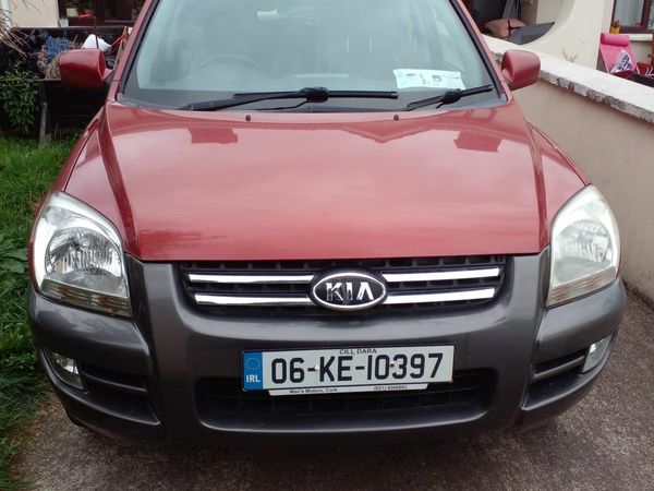 Kia Sportage SUV, Diesel, 2006, Red