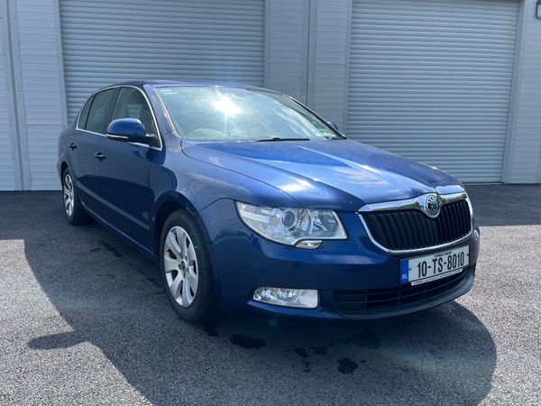 Skoda Superb Hatchback, Diesel, 2010, Blue