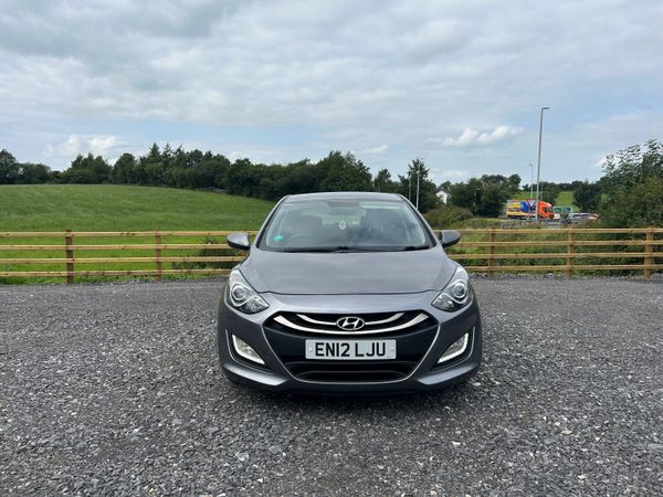 Hyundai i30 Hatchback, Diesel, 2012, Grey