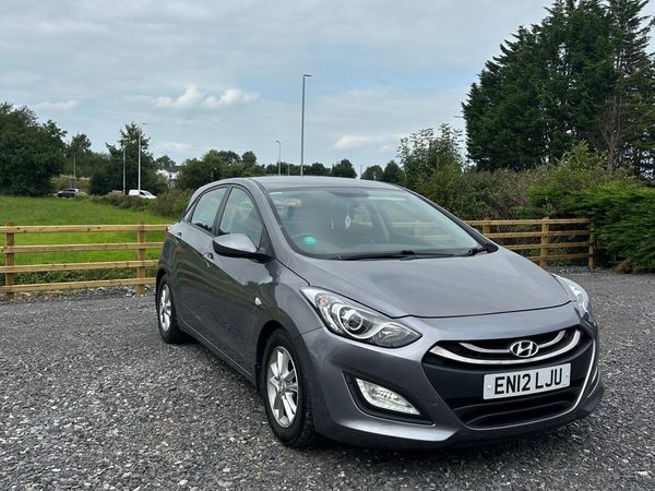 Hyundai i30 Hatchback, Diesel, 2012, Grey