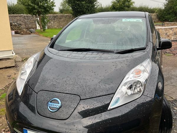 Nissan Leaf Hatchback, Electric, 2017, Black