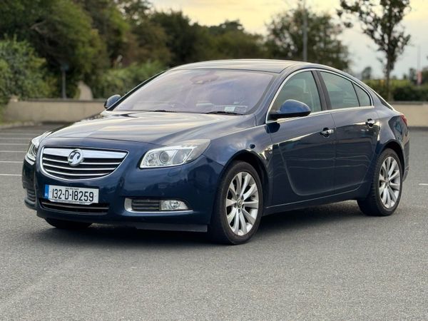 Vauxhall Insignia Hatchback, Diesel, 2013, Blue